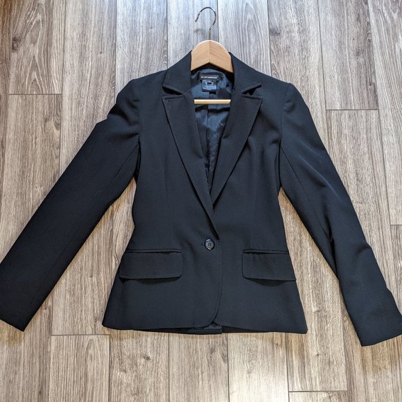 EUC Women (0) - CLUB MONACO Black Lightweight Suit - Picture 2 of 15